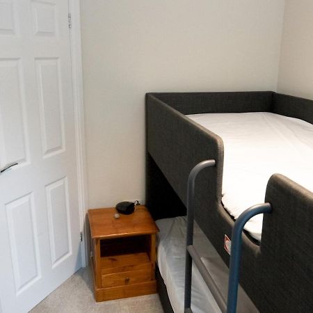 Townhouse In The Heart Of Poole With Beach Hut Apartment Екстериор снимка